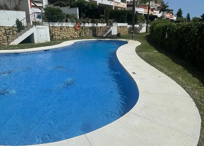 Moderno Estudio Con Wifi En Marbella Este - Vistamar 16 Estudio
